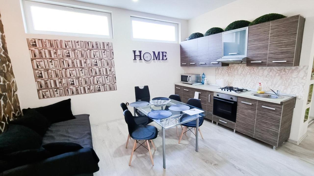 Simi Central Apartment Oradea Dış mekan fotoğraf